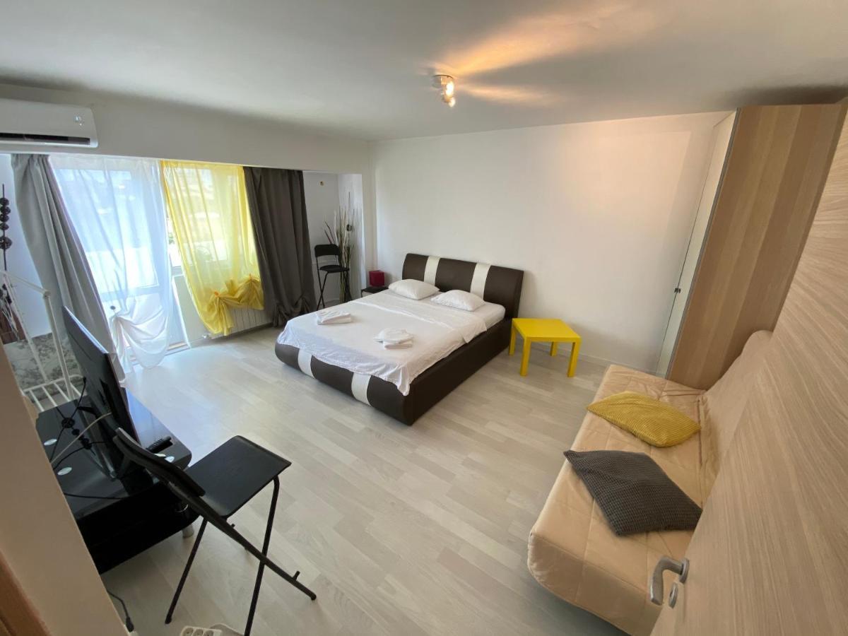 New Green Apartment Studio 1 Bucharest Luaran gambar