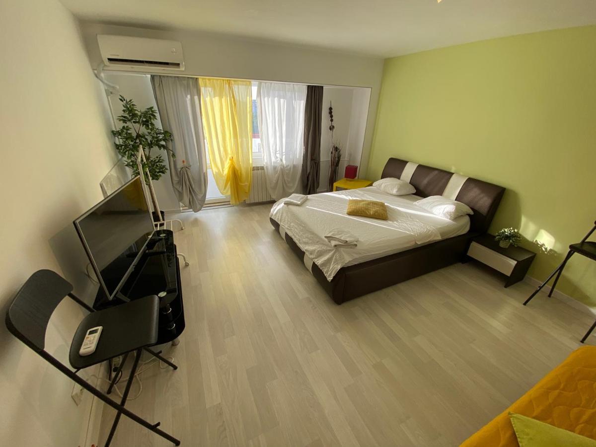 New Green Apartment Studio 1 Bucharest Luaran gambar