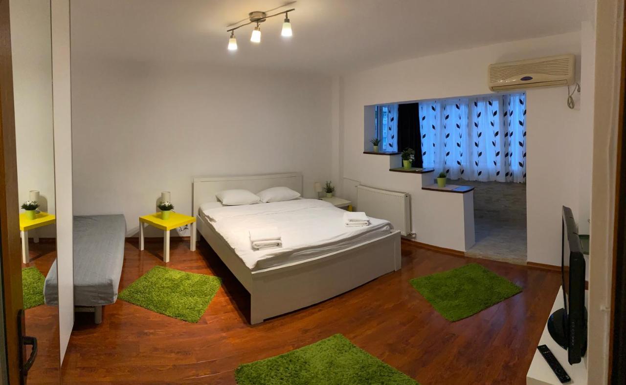 New Green Apartment Studio 1 Bucharest Luaran gambar