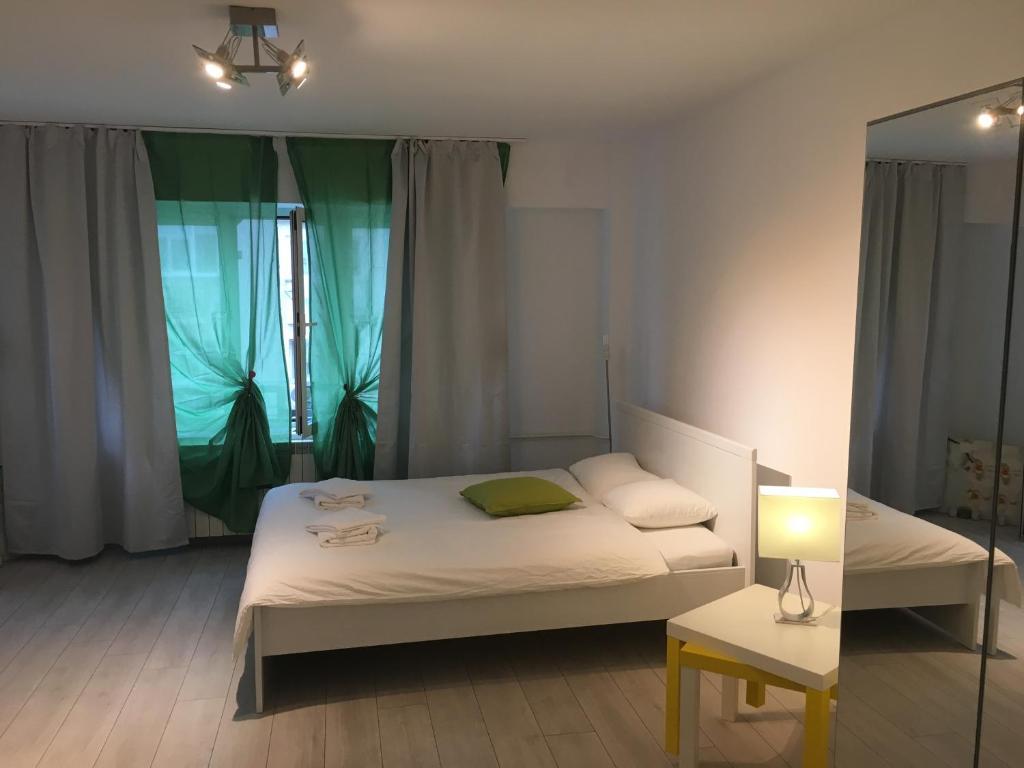 New Green Apartment Studio 1 Bucharest Luaran gambar