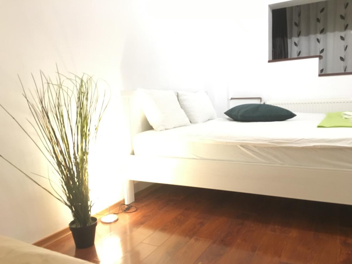 New Green Apartment Studio 1 Bucharest Luaran gambar